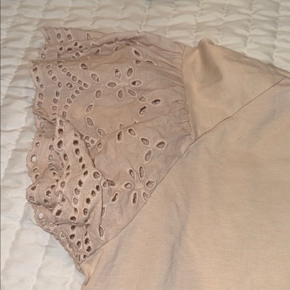 Tan  Eyelet Sleeve dress - Picture 5 of 6